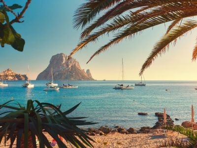 Cala D'Hort with views on Es Vedra